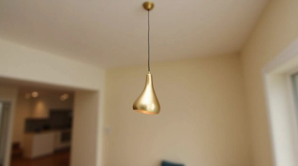 Créer une ambiance unique avec un plafonnier : choisir et intégrer la lampe plafond idéale